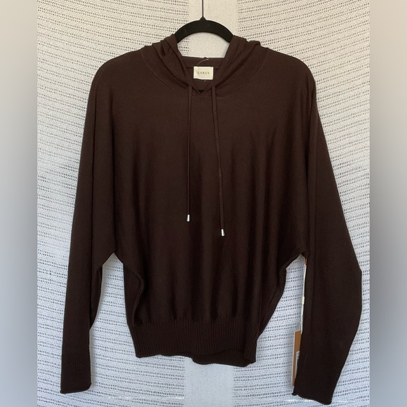 Cyrus Brown Crew Neck Sweater Soft Knitted - Picture 1 of 4